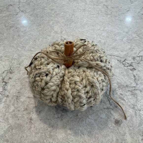 Handmade Speckled Crochet Pumpkin (Small) - Picture 3 of 3
